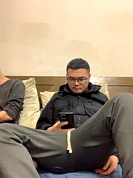 lililiwuwuwu online show from December 2024 01:33:01 PM