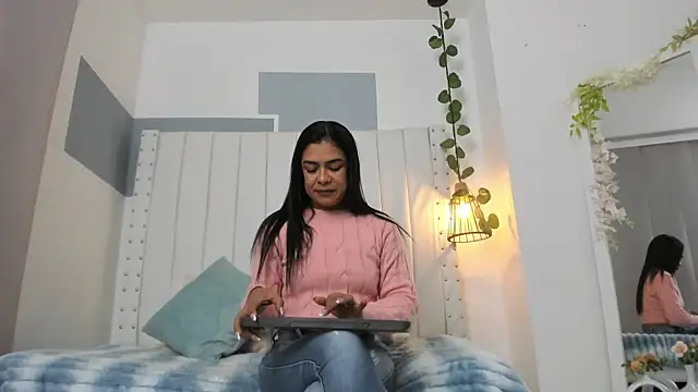 hannah gray online show from November 2025 11:08:02 AM