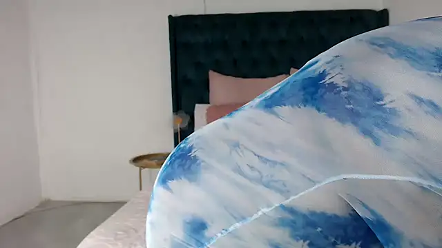 1Blackertheberry1 online show from February 2026 10:50:01 PM