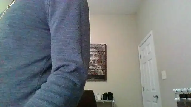 Snapshot of Hugedick0071 chatting on January 2025 05:13:01 PM Hugedick0071 online show from January 2025 05:13:01 PM