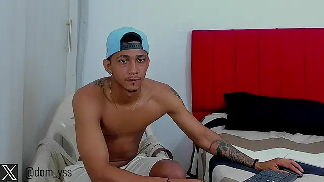 dominic smith  online show from February 2025 01:46:02 AM