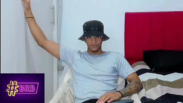 dominic smith  online show from March 2025 03:56:01 AM