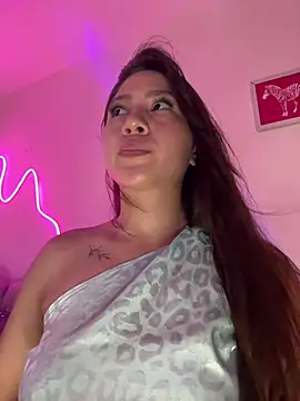 Tsuki-moon online show from February 2025 12:11:01 AM