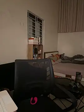 Jenni nana online show from April 2026 04:23:01 PM