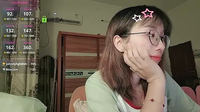 Lili 666 online show from October 2025 04:39:01 PM