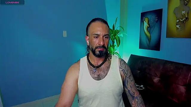 mr maik online show from November 2025 08:20:02 PM