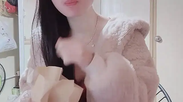 LinhChi 9x online show from November 2025 02:45:02 AM