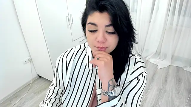 Snapshot of SpiceCarla chatting on January 2025 12:59:02 AM SpiceCarla online show from January 2025 12:59:02 AM