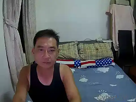 YuHsuant online show from October 2025 12:35:02 PM