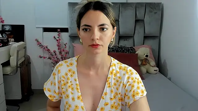 baby-miah online show from January 2025 04:04:02 AM