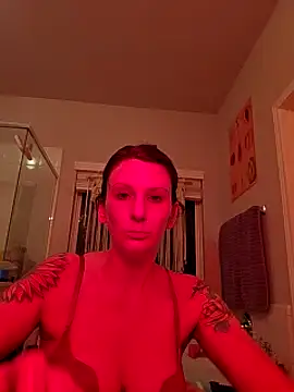 Snapshot of MissyRoulette chatting on December 2024 02:16:01 AM MissyRoulette online show from December 2024 02:16:01 AM