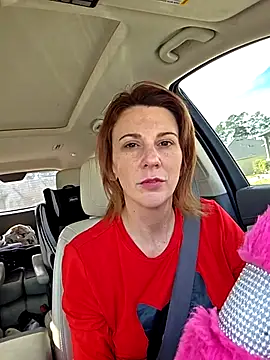 Snapshot of MissyRoulette chatting on December 2025 04:35:01 PM MissyRoulette online show from December 2025 04:35:01 PM