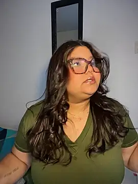 Snapshot of _Shara_Handal_ chatting on July 2026 10:39:01 AM Shara Handal online show from July 2026 10:39:01 AM