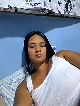 Snapshot of sexy-latin10 chatting on February 2025 09:29:02 PM sexy-latin10 online show from February 2025 09:29:02 PM