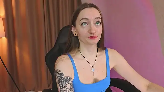 ShiroHeby online show from December 2025 01:18:01 PM