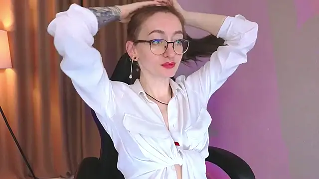 ShiroHeby online show from December 2025 04:48:01 PM