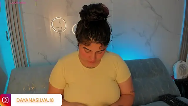 dayan silva  online show from September 2025 01:11:01 AM