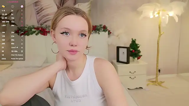 AliceMorr online show from December 2024 06:37:02 PM