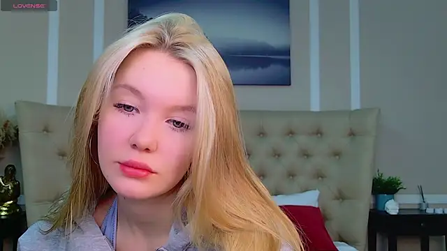 AliceMorr online show from January 2025 09:05:01 AM