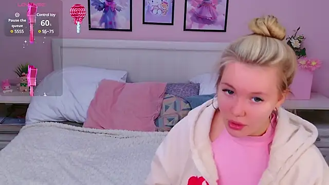 AliceMorr online show from February 2025 09:00:02 AM