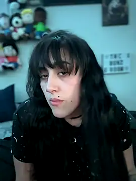 Snapshot of ThicBunz chatting on November 2025 04:00:01 AM ThicBunz online show from November 2025 04:00:01 AM