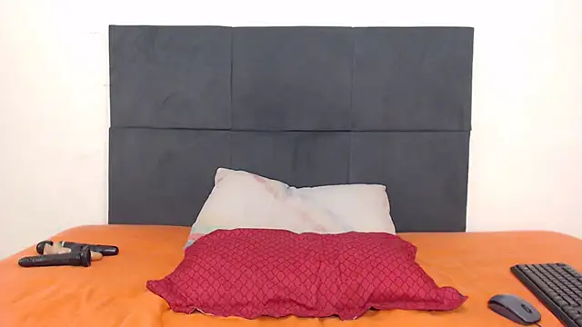 CANDY-X-LOVE-xx online show from February 2025 01:20:01 PM