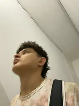 Snapshot of Nathan_Bluee chatting on September 2025 12:04:02 PM Nathan Bluee online show from September 2025 12:04:02 PM