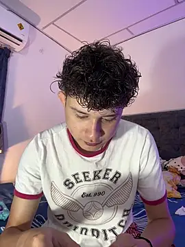 Nathan Bluee online show from November 2025 03:01:02 PM