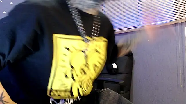 Andy bapho online show from October 2025 02:36:02 PM