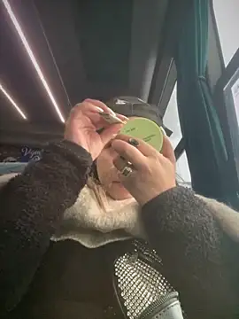 Khalyk G online show from November 2025 12:07:01 PM