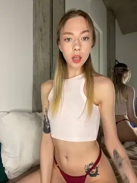 Snapshot of _urbestie_ chatting on September 2025 11:17:02 PM urbestie online show from September 2025 11:17:02 PM