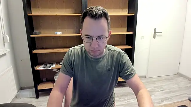 Snapshot of green_oasis100 chatting on January 2025 05:59:02 PM green oasis100 online show from January 2025 05:59:02 PM