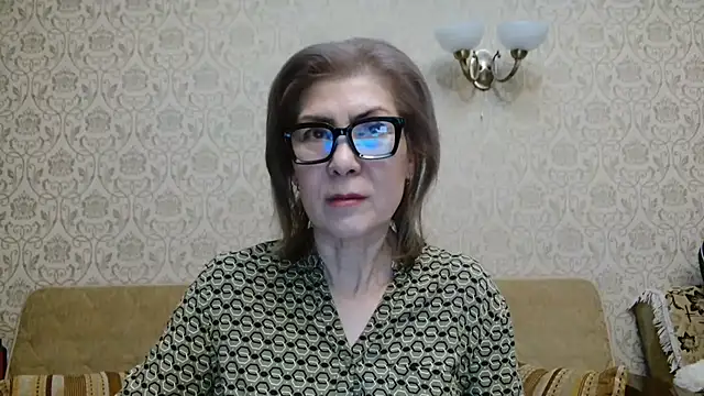 Snapshot of Elegant00Lady chatting on November 2025 01:25:02 PM Elegant00Lady online show from November 2025 01:25:02 PM