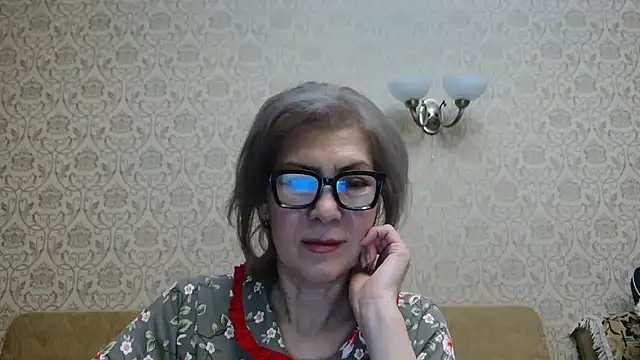 Snapshot of Elegant00Lady chatting on December 2025 03:08:01 PM Elegant00Lady online show from December 2025 03:08:01 PM