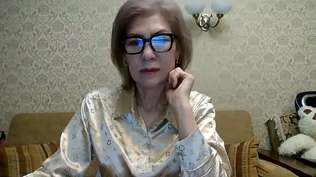 Snapshot of Elegant00Lady chatting on January 2026 05:37:01 PM Elegant00Lady online show from January 2026 05:37:01 PM
