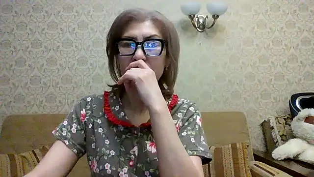 Snapshot of Elegant00Lady chatting on January 2026 04:43:02 PM Elegant00Lady online show from January 2026 04:43:02 PM