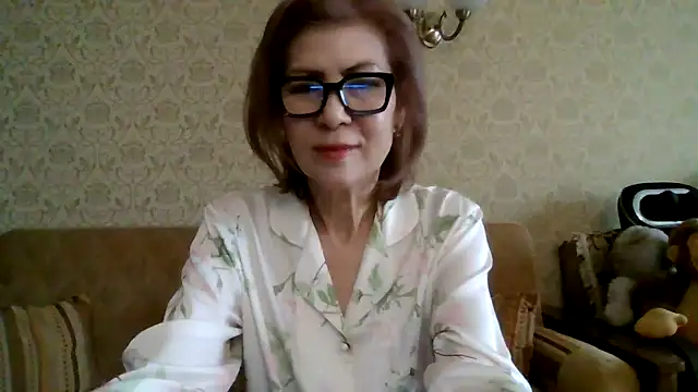 Snapshot of Elegant00Lady chatting on February 2026 06:18:02 AM Elegant00Lady online show from February 2026 06:18:02 AM