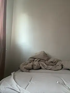 Sara darling online show from March 2025 06:21:02 AM