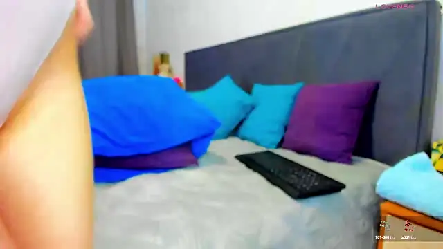  Luna Ly online show from March 2025 04:43:01 AM