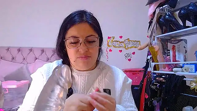 lanaqueen699 online show from July 2026 12:36:02 PM