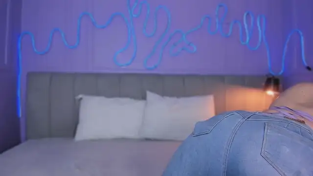 Snapshot of Mai_higurashi chatting on October 2025 08:33:02 PM Mai higurashi online show from October 2025 08:33:02 PM