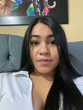 Snapshot of AmorMia chatting on September 2025 10:10:02 PM AmorMia online show from September 2025 10:10:02 PM