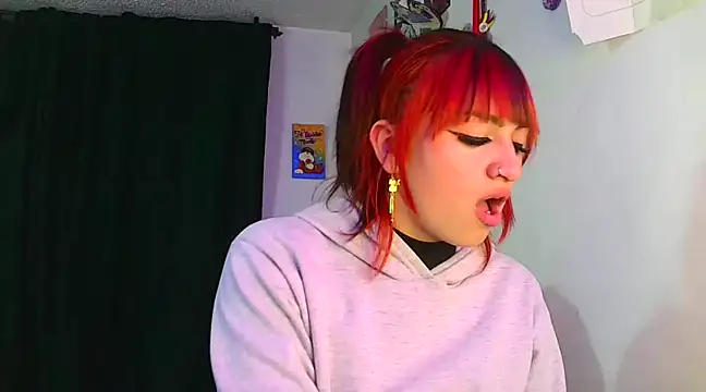 lucycherry   online show from January 2025 01:10:01 AM