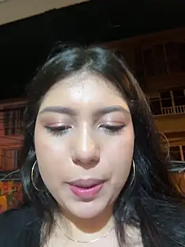 Maii chan online show from January 2025 01:00:01 AM