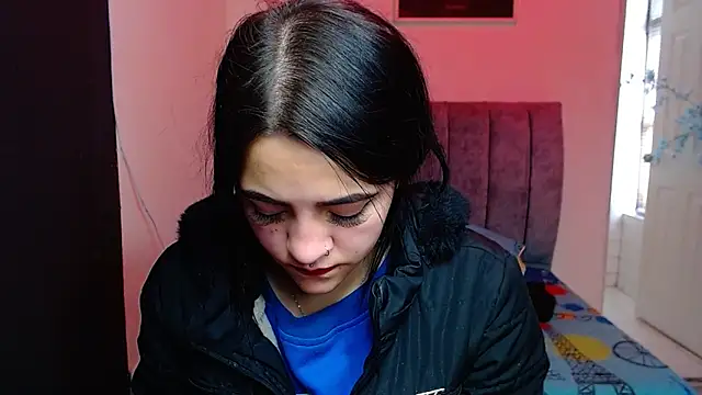 Violettasquirt online show from October 2025 02:07:01 PM