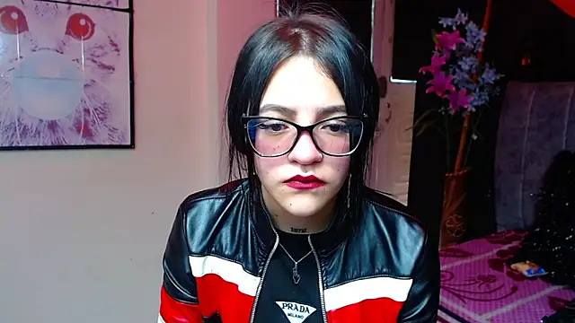 Violettasquirt online show from November 2025 01:33:02 PM