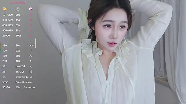 Hazel-11 online show from March 2025 02:15:02 PM