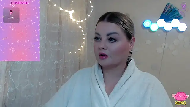JewellKiss7 online show from May 2026 02:13:02 PM