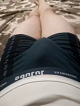 Snapshot of red_red00 chatting on February 2025 02:37:01 PM red red00 online show from February 2025 02:37:01 PM