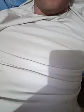 Snapshot of red_red00 chatting on March 2025 02:20:02 AM red red00 online show from March 2025 02:20:02 AM